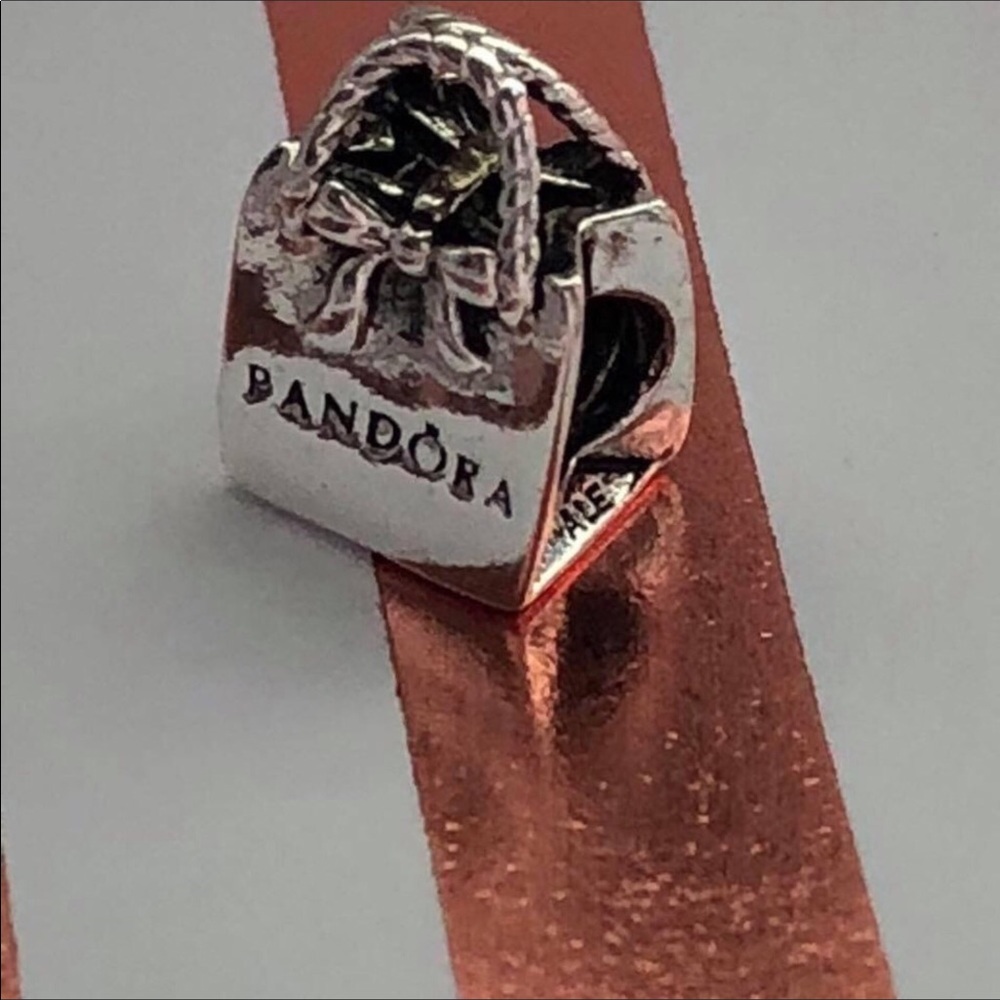 PANDORA CHARM - Picture 7 of 12